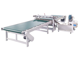 Machine de rev&ecirc;tement de rideaux